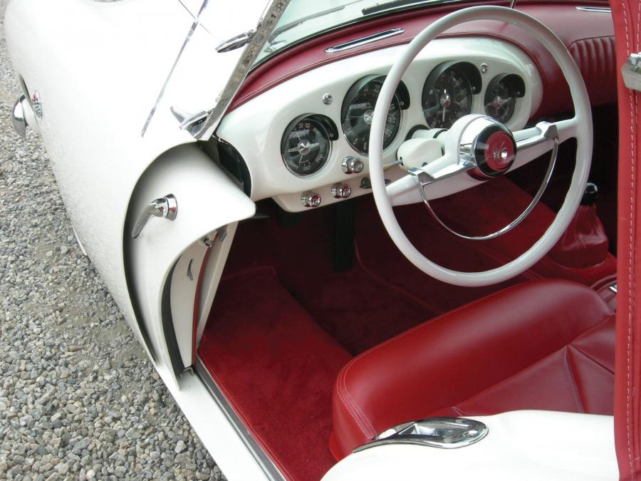  Kaiser-Darrin Roadster Red Ruf 1954 года  (фото 21 из 29)